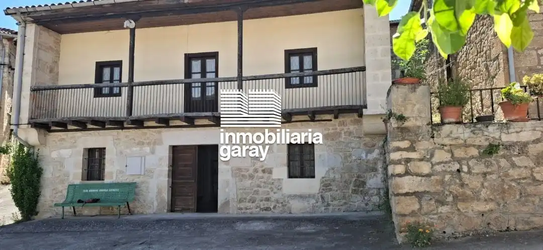 Casa amb terrassa en venda a Valle de Manzanedo