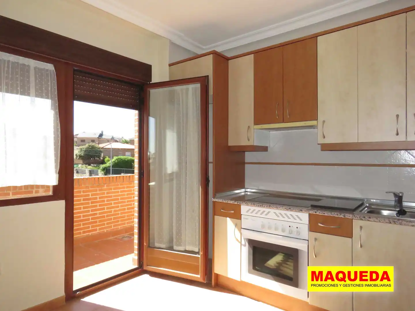 Kitchen of Apartments for rent in Casarrubios del Monte  with Air Conditioner, Heating and Terrace