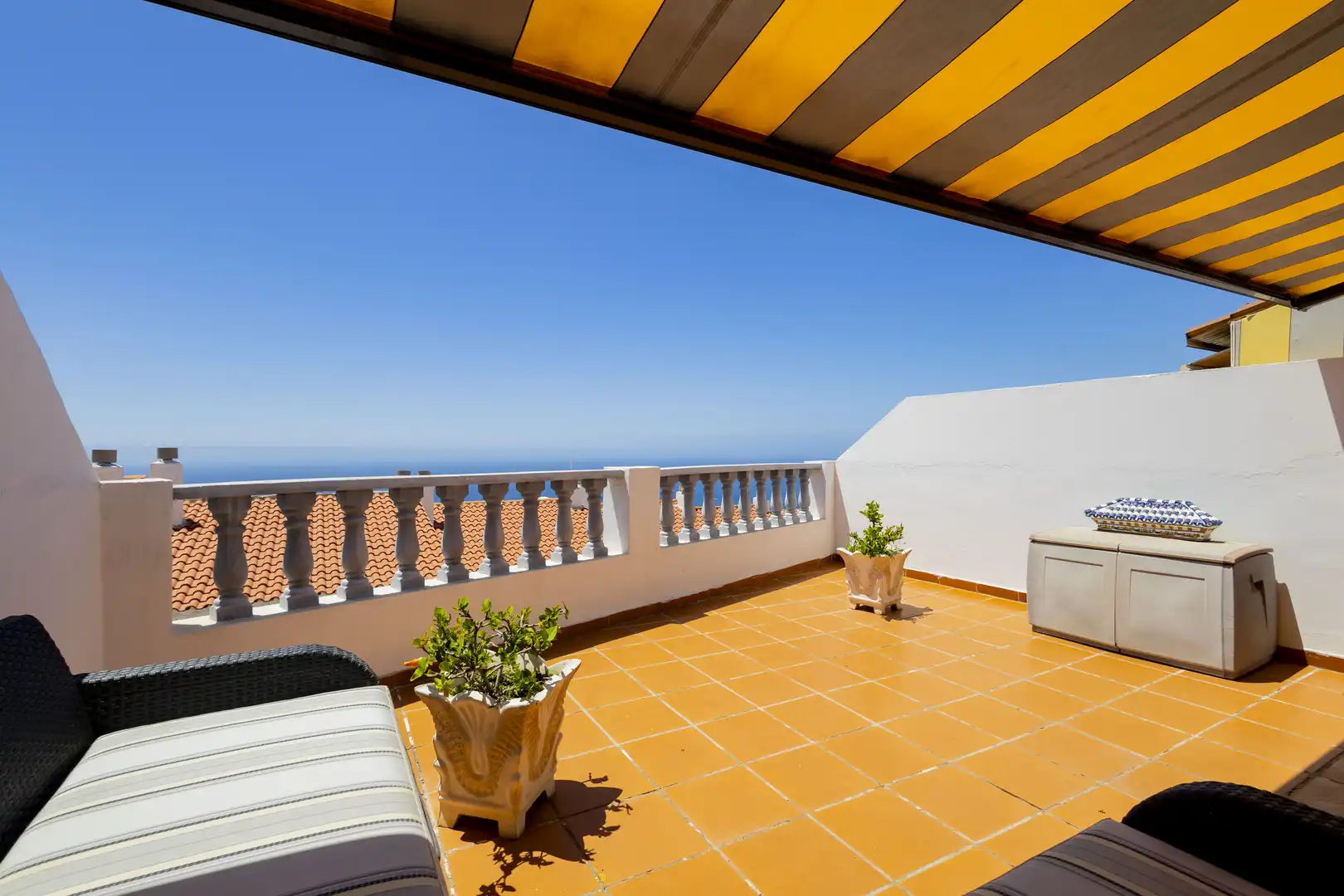 Terraza de Casa adosada en venta en El Rosario con Aire acondicionado, Jardín privado y Terraza