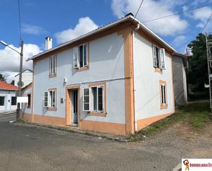 Vista exterior de Casa o xalet en venda en Narón amb Terrassa