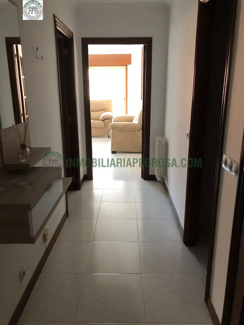 Study for rent in Calle cruz bermella (da), Zona de Plaza de Barcelos