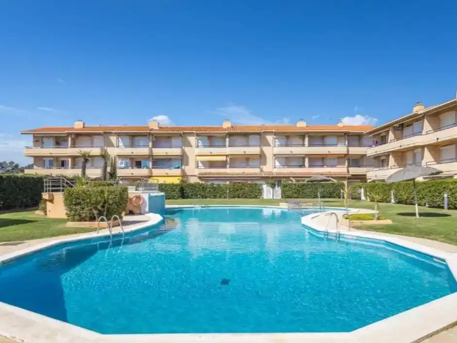 Swimming pool of Flat for sale in L'Estartit  with Air Conditioner, Terrace and Swimming Pool