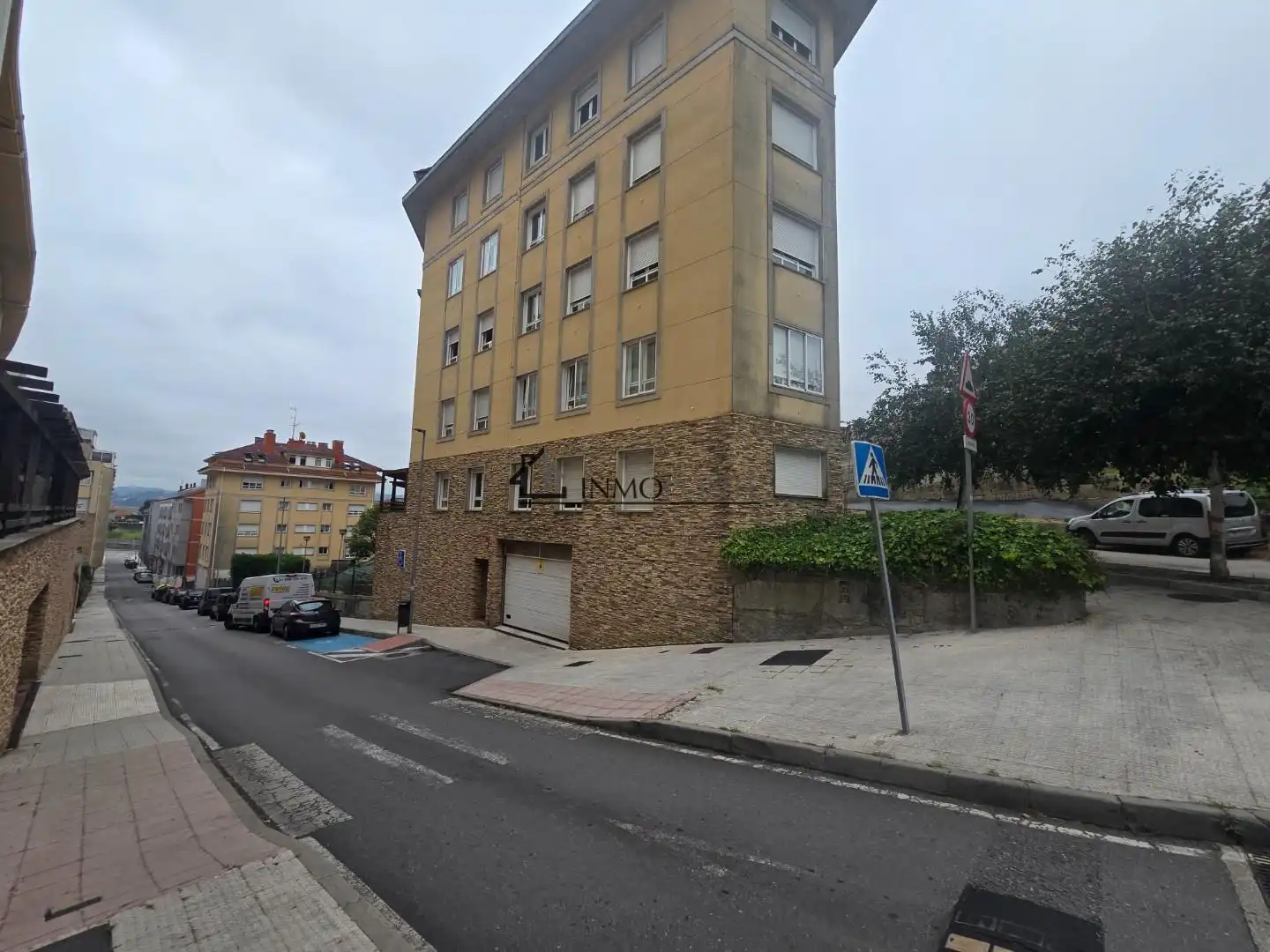 Vista exterior de Piso en venta en Poio con Calefacción, Terraza y Trastero