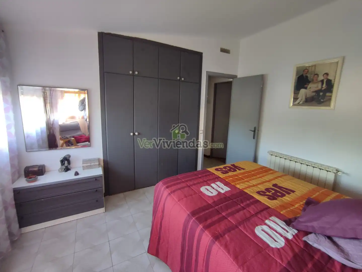 Habitación de Casa o chalet en venta en Torrelles de Llobregat con Aire acondicionado, Calefacción y Jardín privado