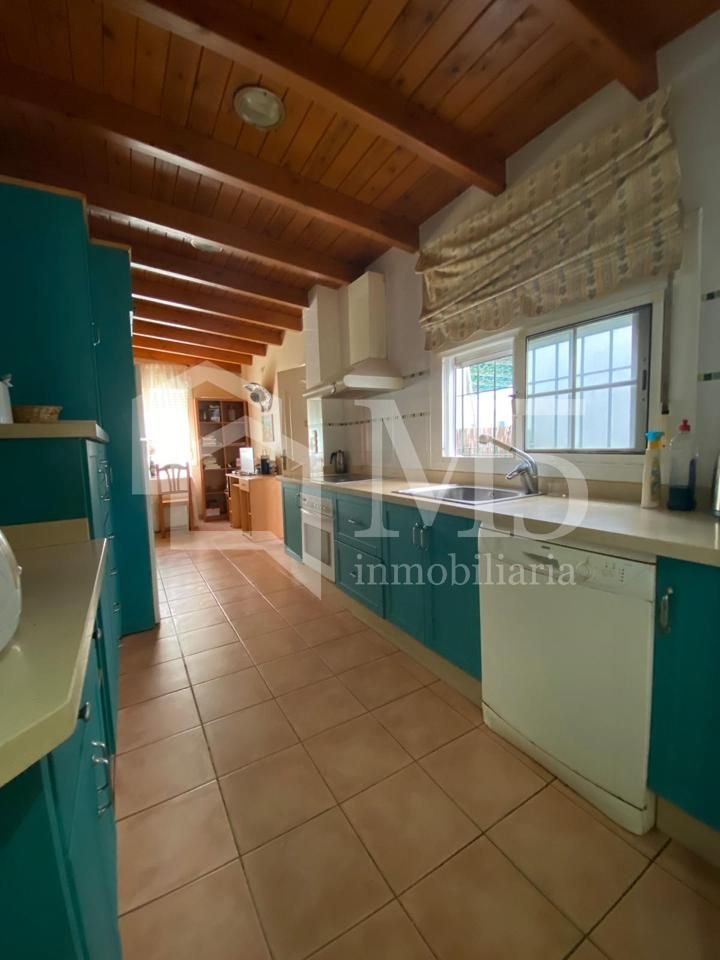 Cuina de Casa o xalet en venda en Vélez-Málaga amb Terrassa i Traster