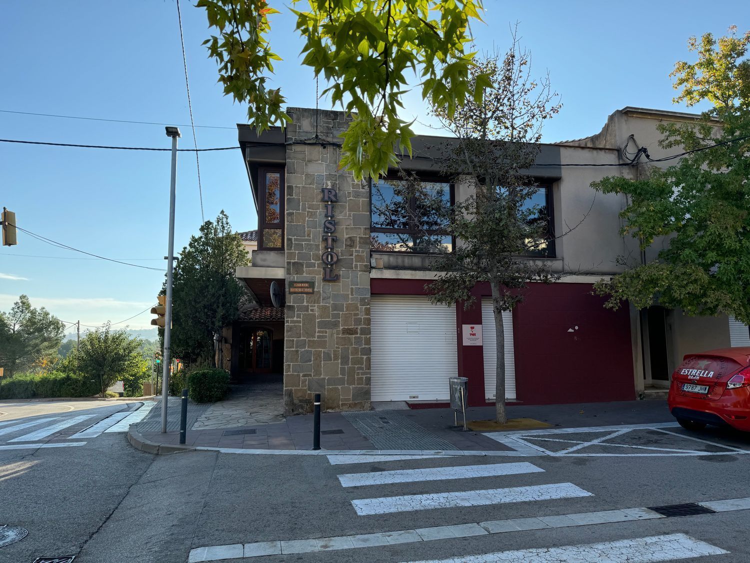 Vista exterior de Edifici en venda en Viladecavalls