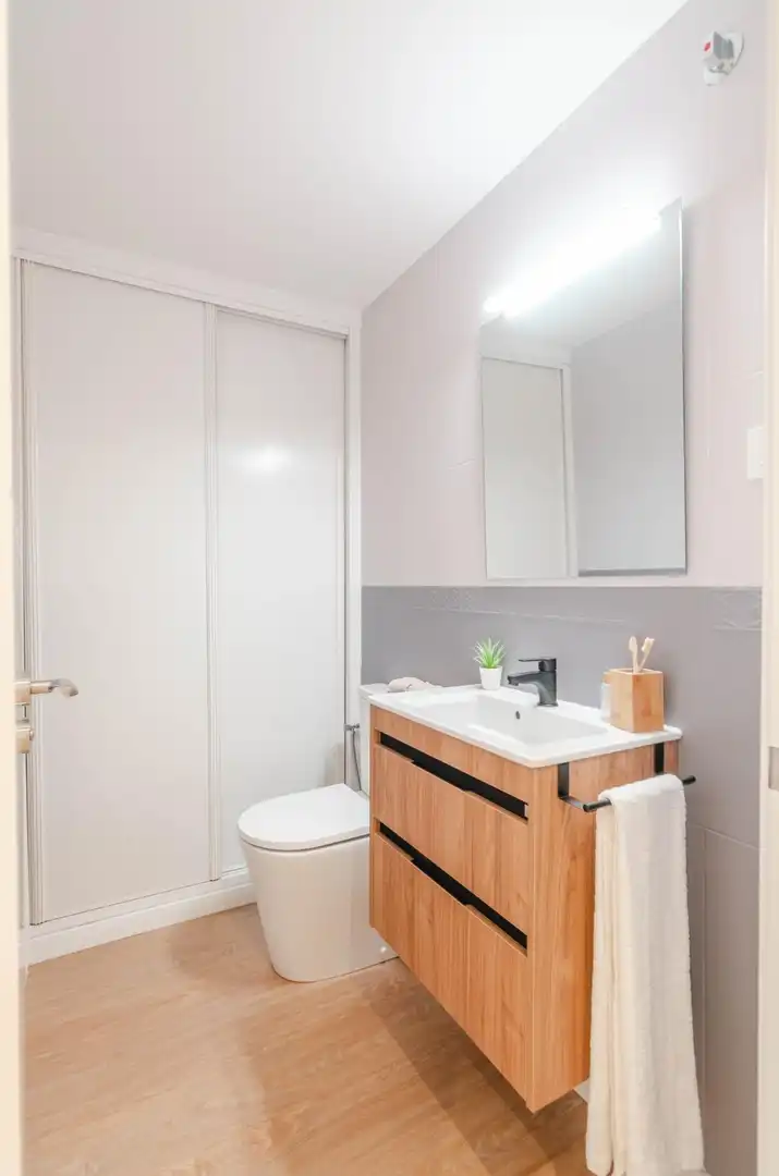 Bathroom of Flat for sale in Gijón   with Heating and Storage room