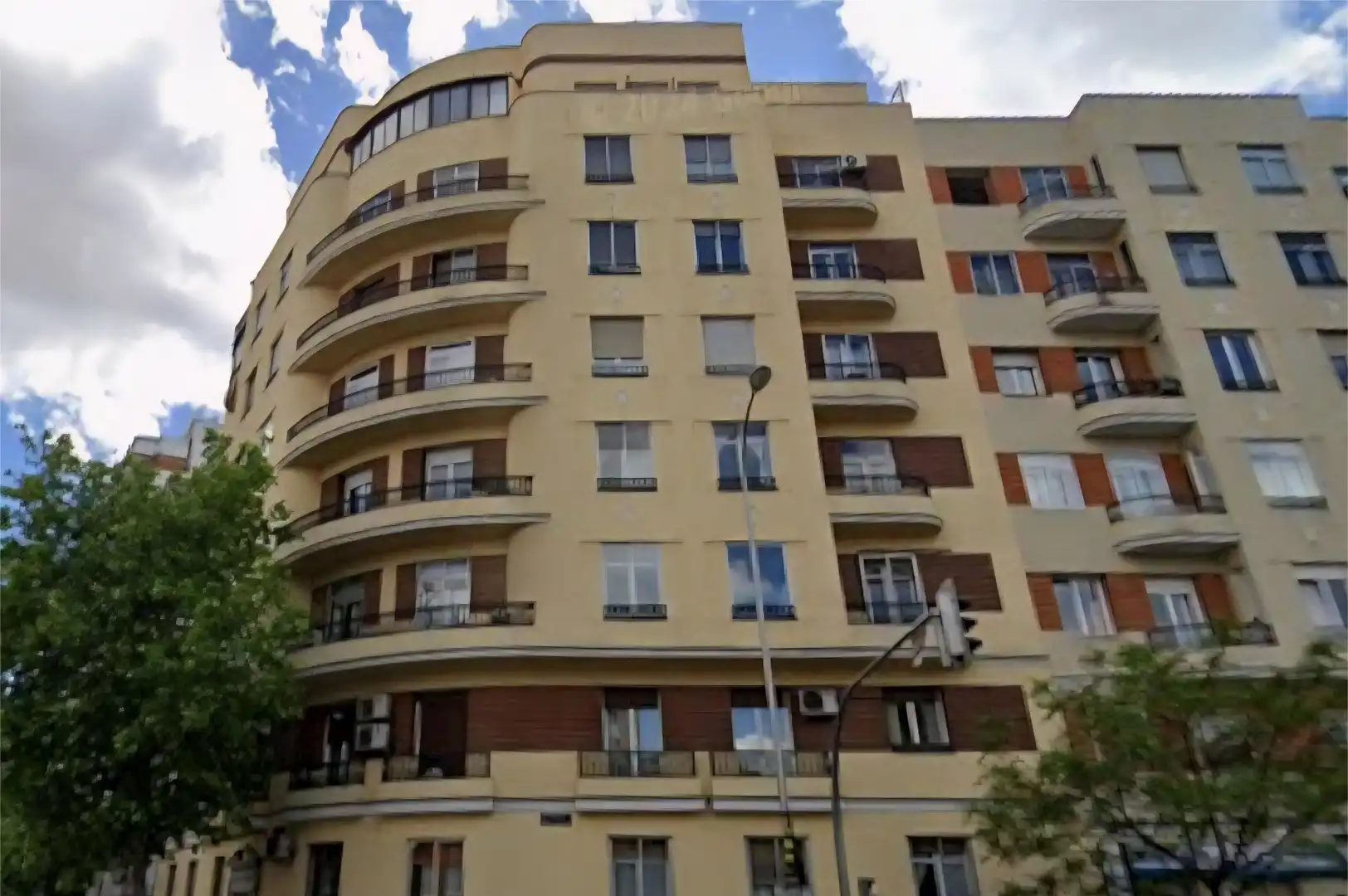 Vista exterior de Pis en venda en Madrid amb Aire condicionat i Calefacció