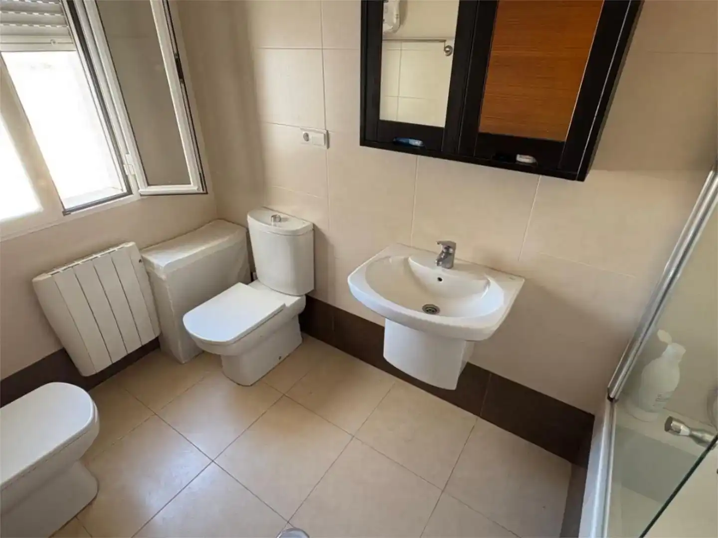 Bathroom of Flat for rent in Vélez-Rubio  with Air Conditioner, Parquet flooring and Storage room