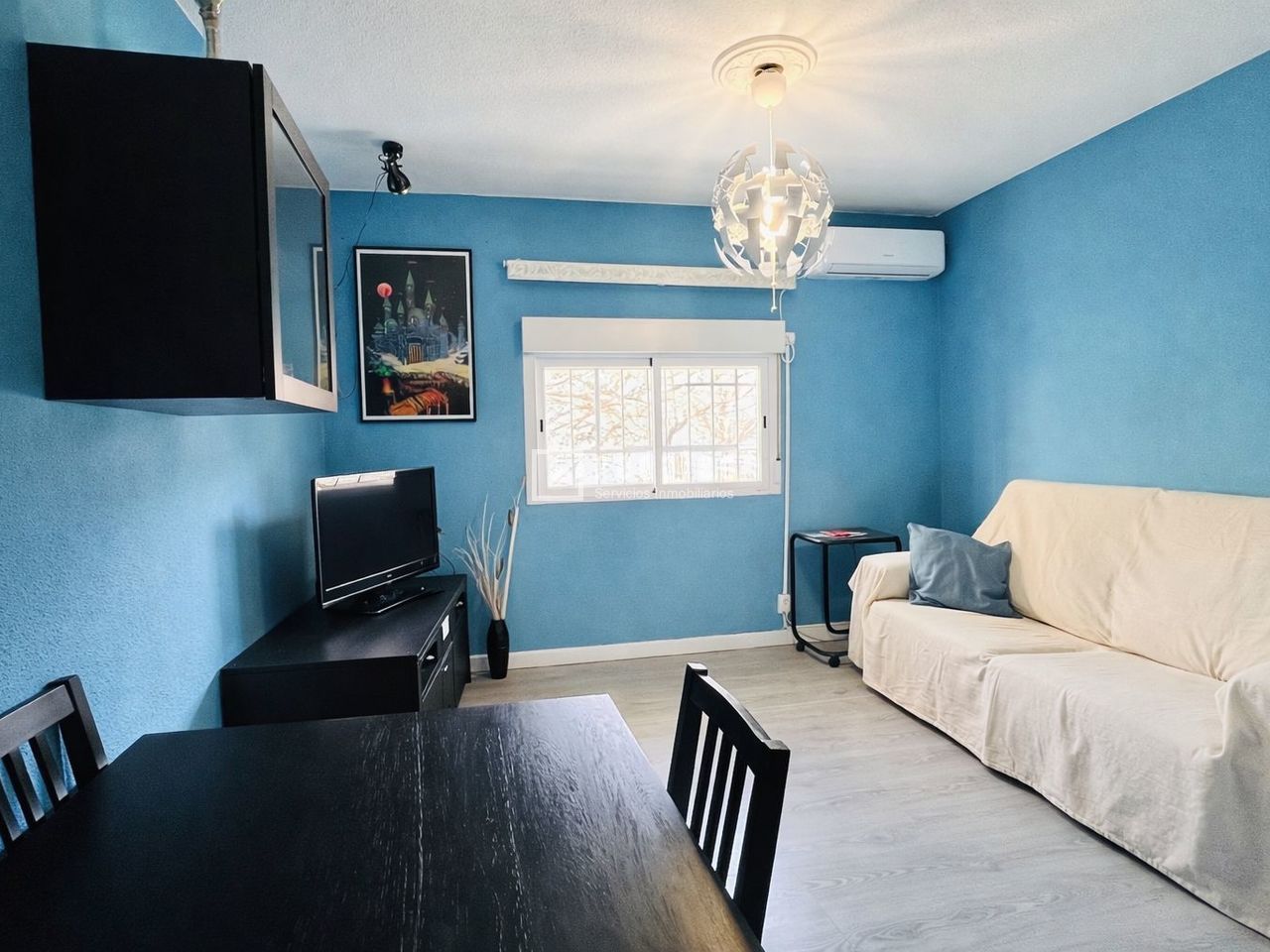 Living room of Flat for sale in  Madrid Capital  with Air Conditioner, Heating and Furnished
