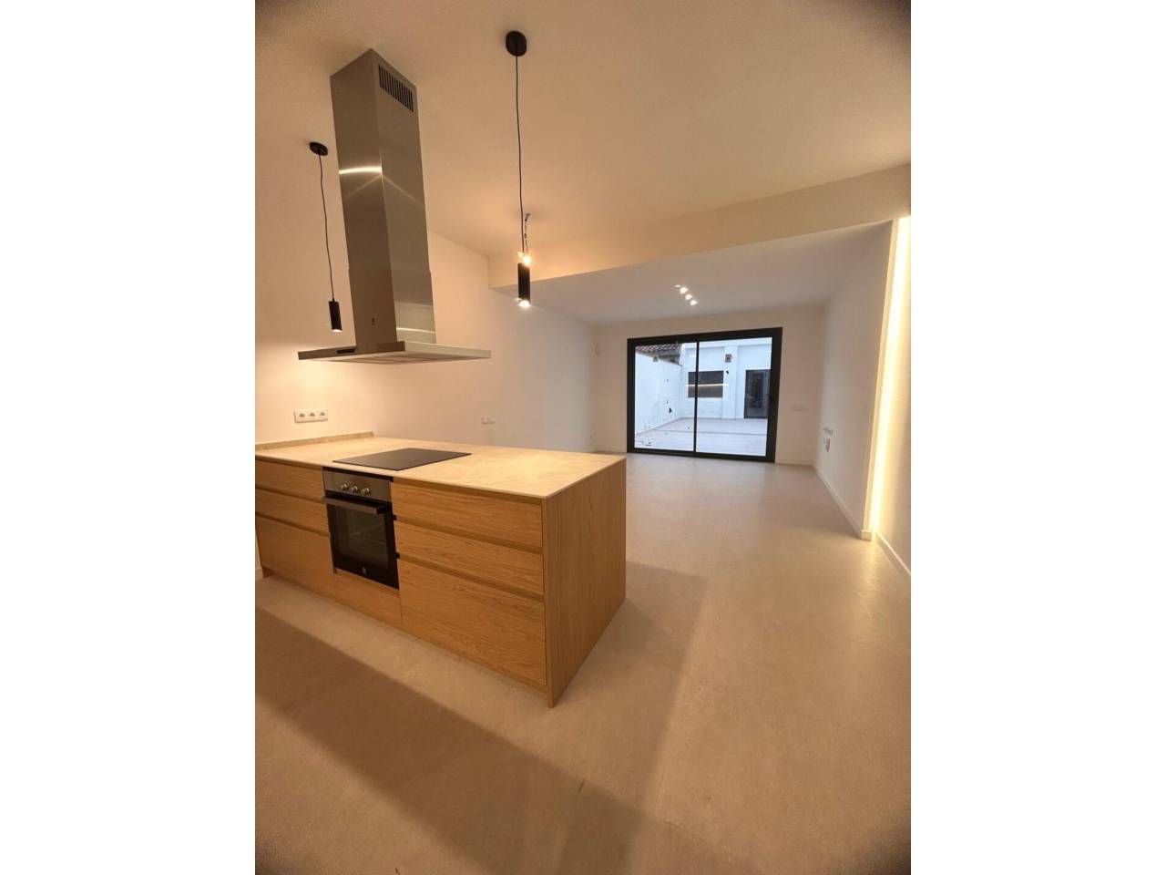 Exterior view of House or chalet for sale in Sabadell  with Air Conditioner and Parquet flooring