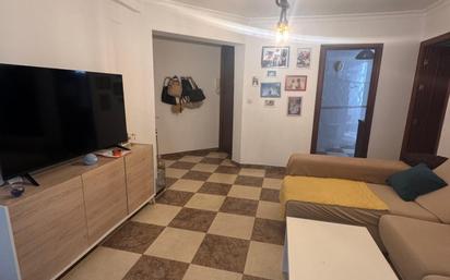 Sala d'estar de Pis en venda en Utrera amb Aire condicionat