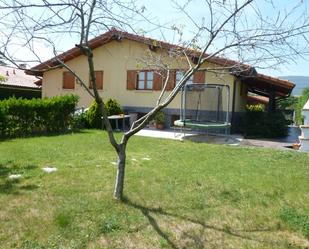 Garden of Single-family semi-detached for sale in Miranda de Ebro  with Swimming Pool