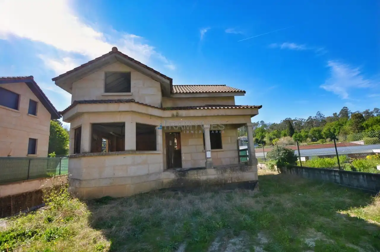 Xalet amb jardí en venda a LUGAR GANADE - AREAS