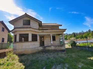 Villa con giardino in vendita a LUGAR GANADE - AREAS