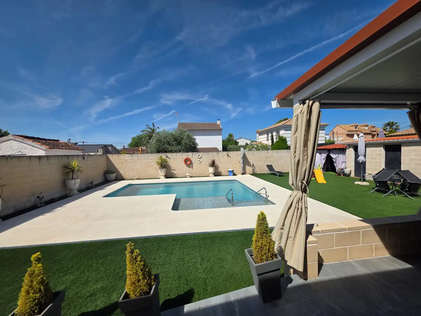 Swimming pool of Houses for sale in Griñón  with Air Conditioner, Heating and Private garden