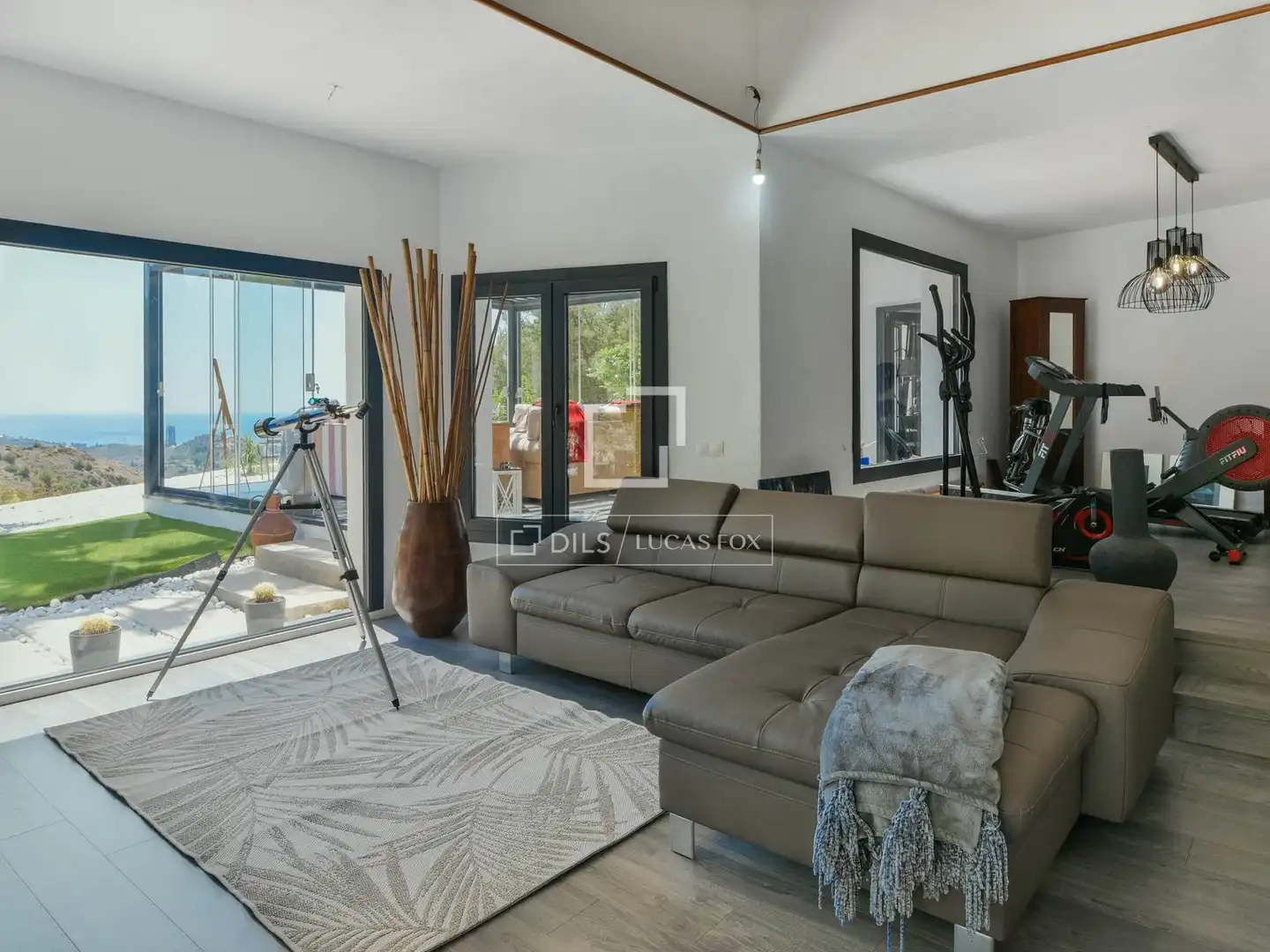 Sala de estar de Casa o chalet en venta en Málaga con Aire acondicionado, Calefacción y Jardín privado