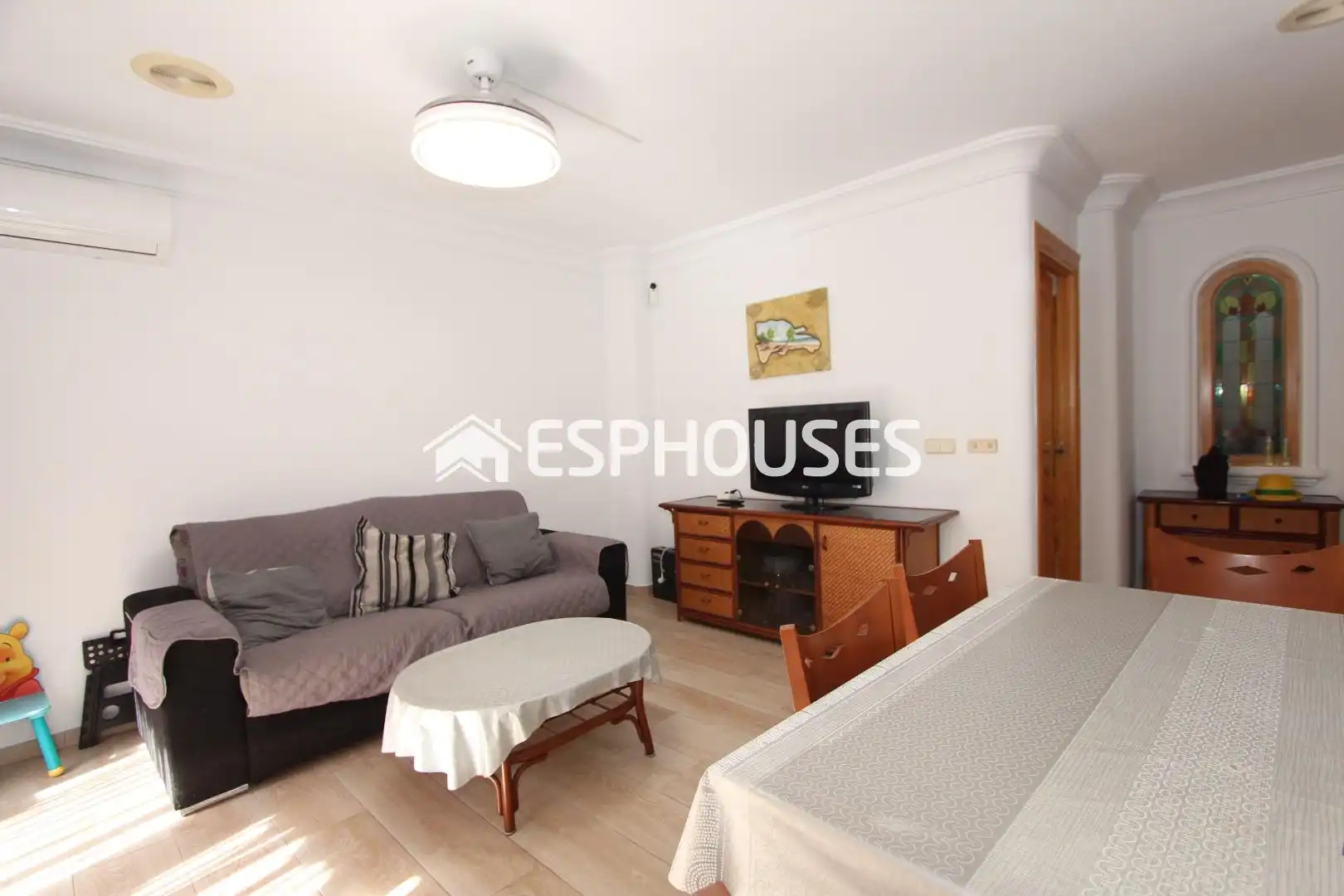 Sala de estar de Apartamento en venta en Guardamar del Segura con Aire acondicionado, Terraza y Amueblado
