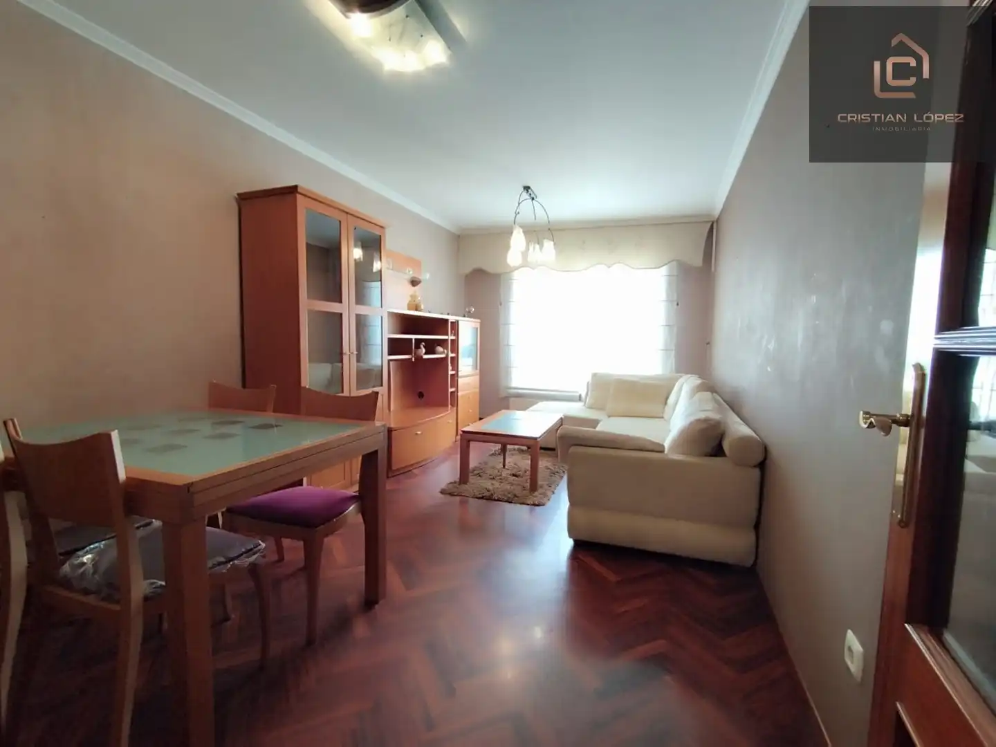 Sala de estar de Piso en venta en A Coruña Capital  con Calefacción, Jardín privado y Parquet