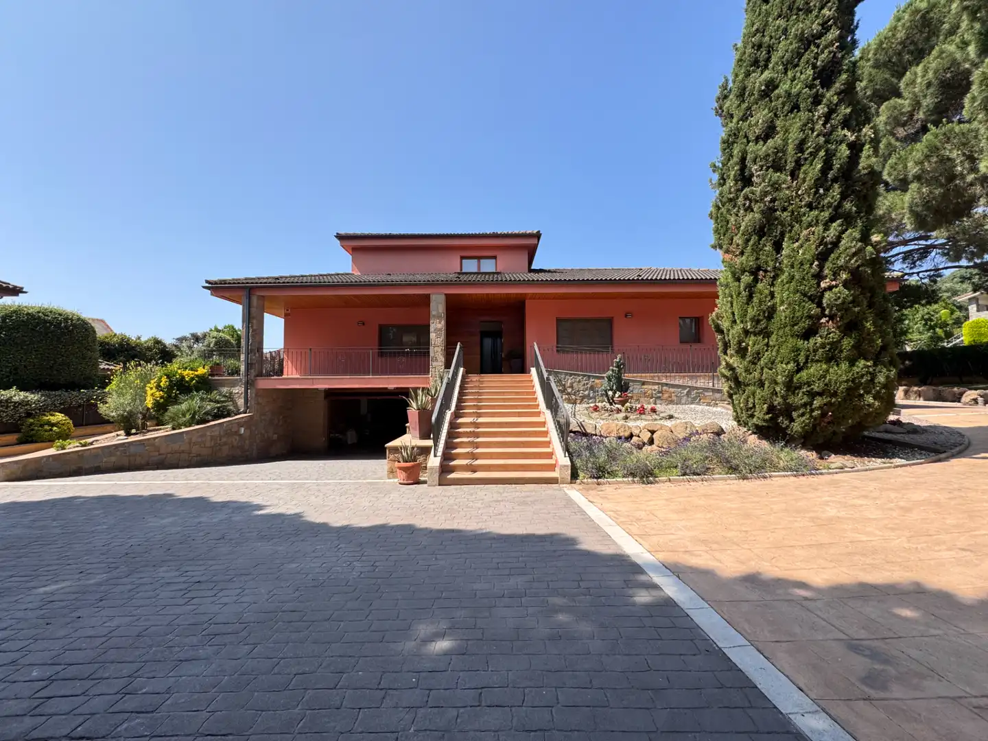 Vista exterior de Casa o xalet en venda en Cardedeu amb Aire condicionat, Calefacció i Jardí privat