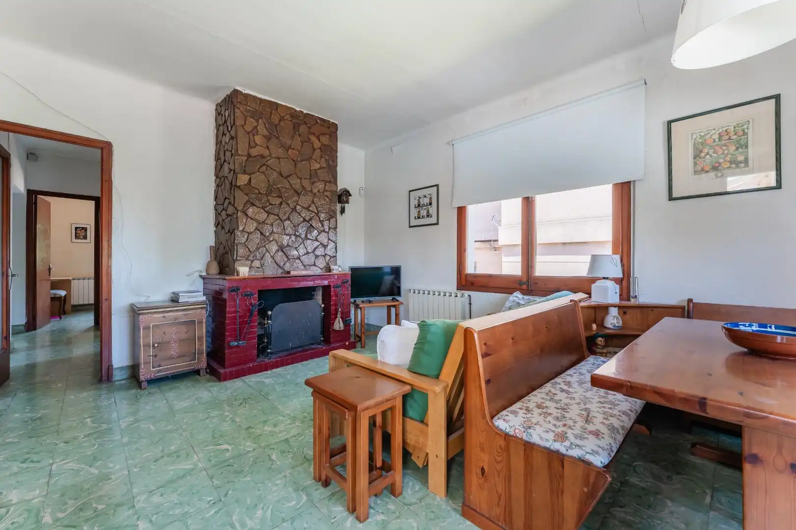 Sala d'estar de Casa o xalet en venda en Montornès del Vallès amb Calefacció, Jardí privat i Piscina