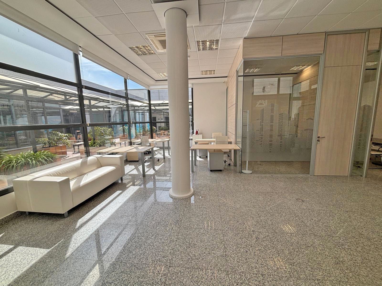 Oficina de lloguer en Las Rozas de Madrid amb Aire condicionat, Calefacció i Terrassa