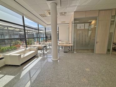 Oficina amb ascensor de lloguer a Calle Severo Ochoa 3