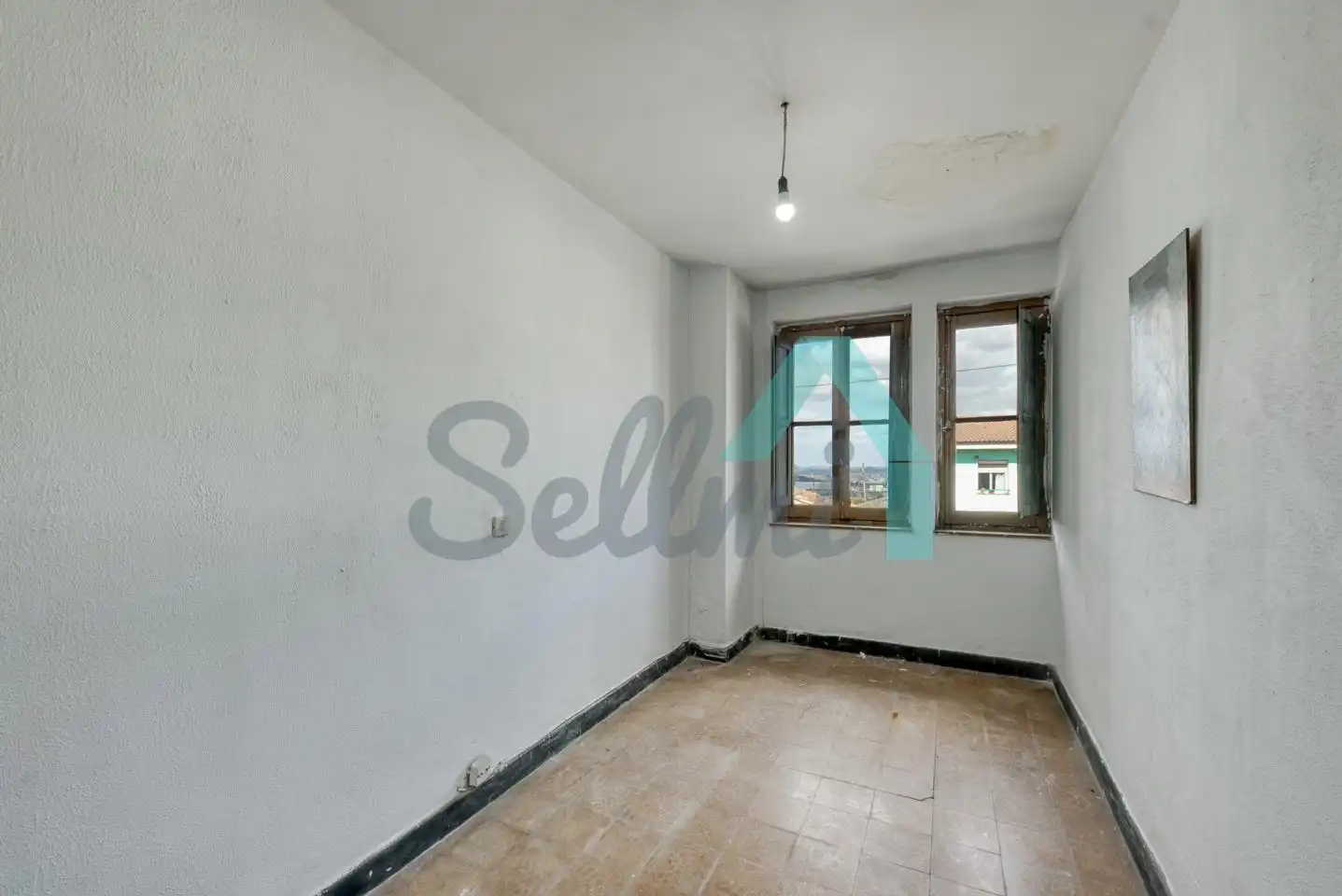 Kitchen of Buildings for sale in Oviedo 