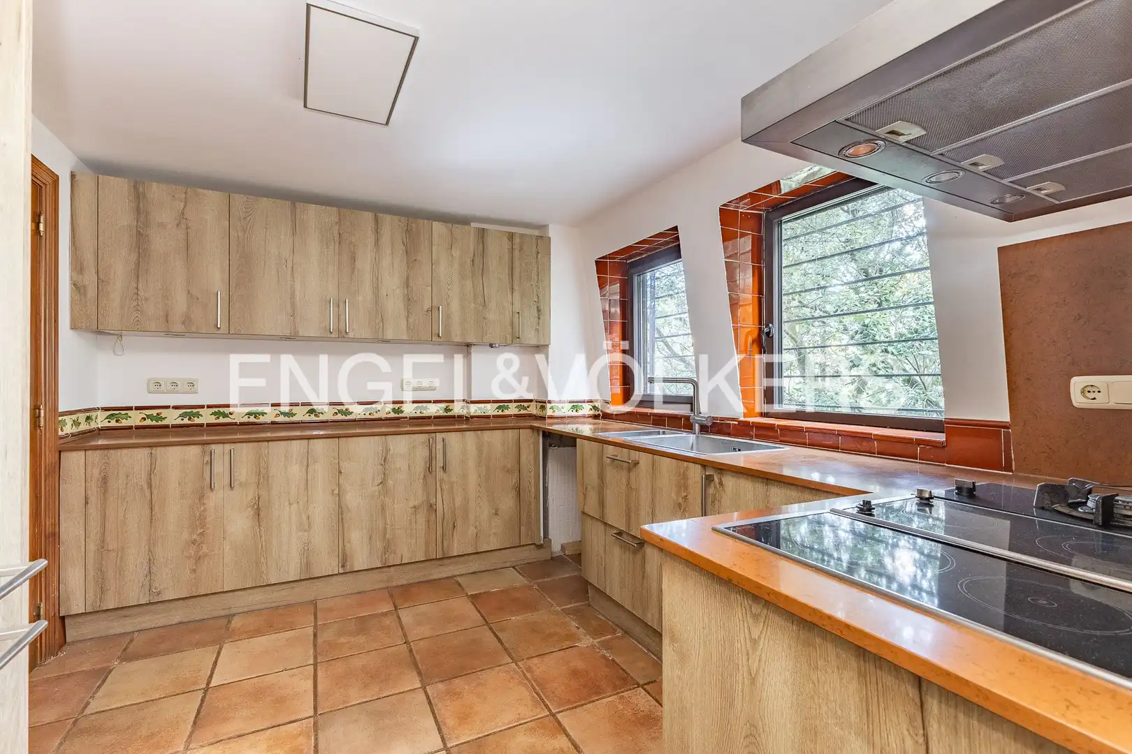 Kitchen of Houses for sale in Barcelona  with Heating, Private garden and Parquet flooring
