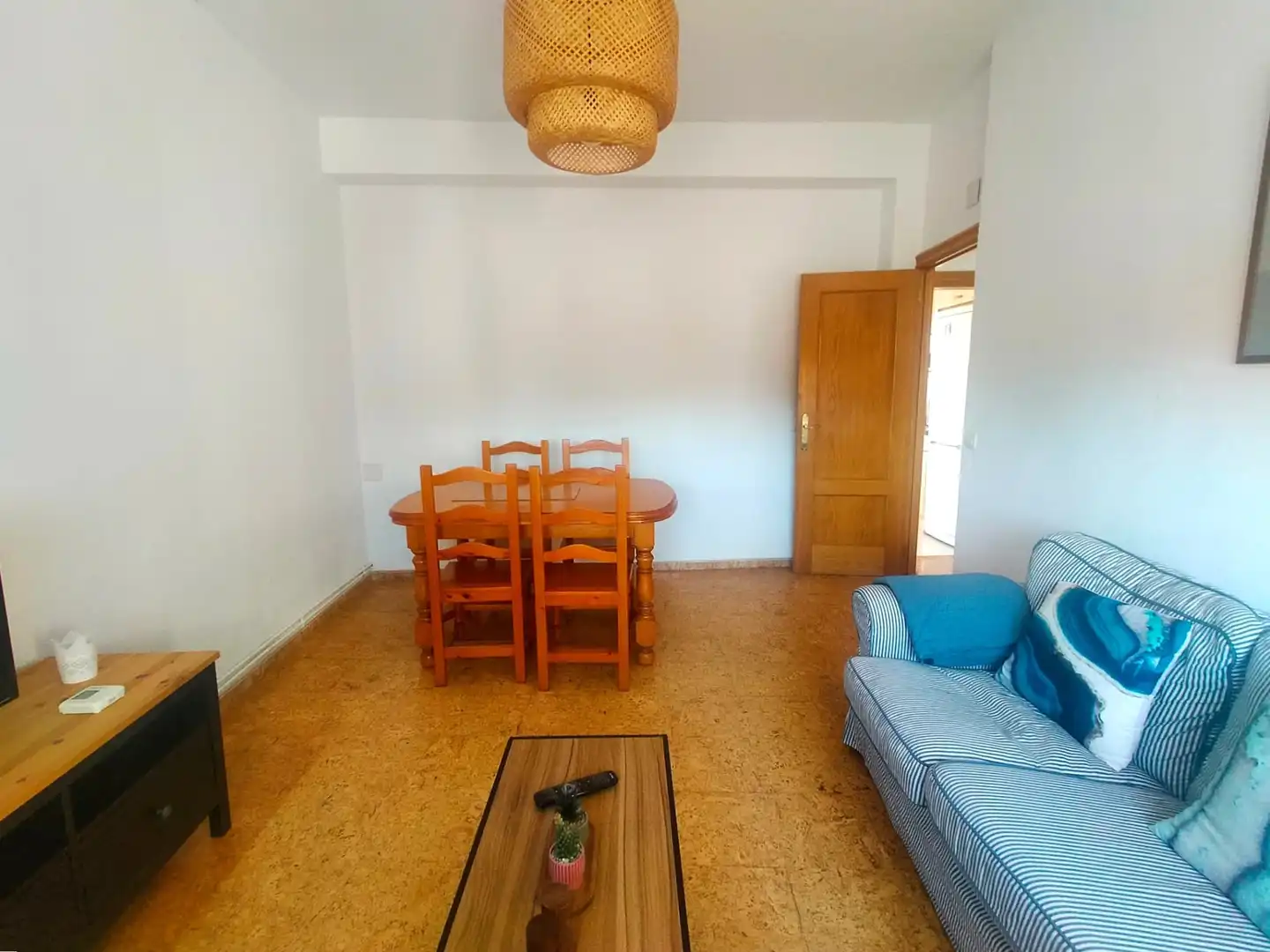 Sala d'estar de Apartament en venda en Haro amb Calefacció, Terrassa i Moblat