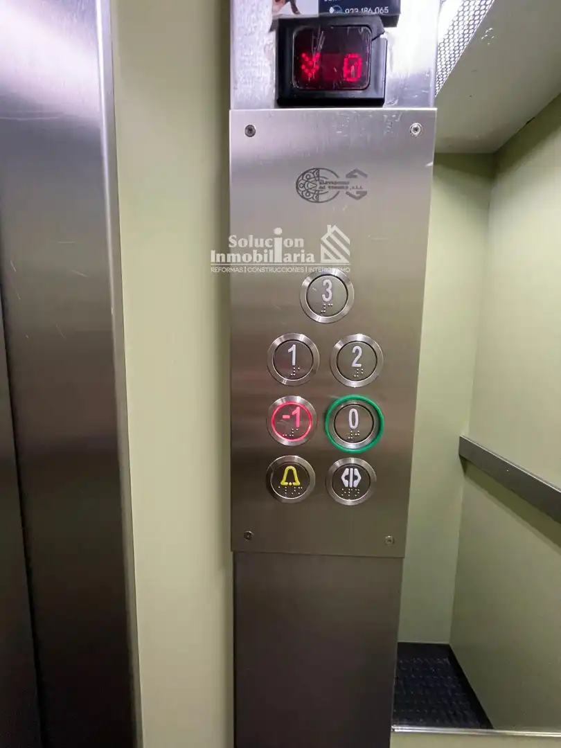 Parking de Piso en venta en Salamanca con Calefacción, Terraza y Trastero