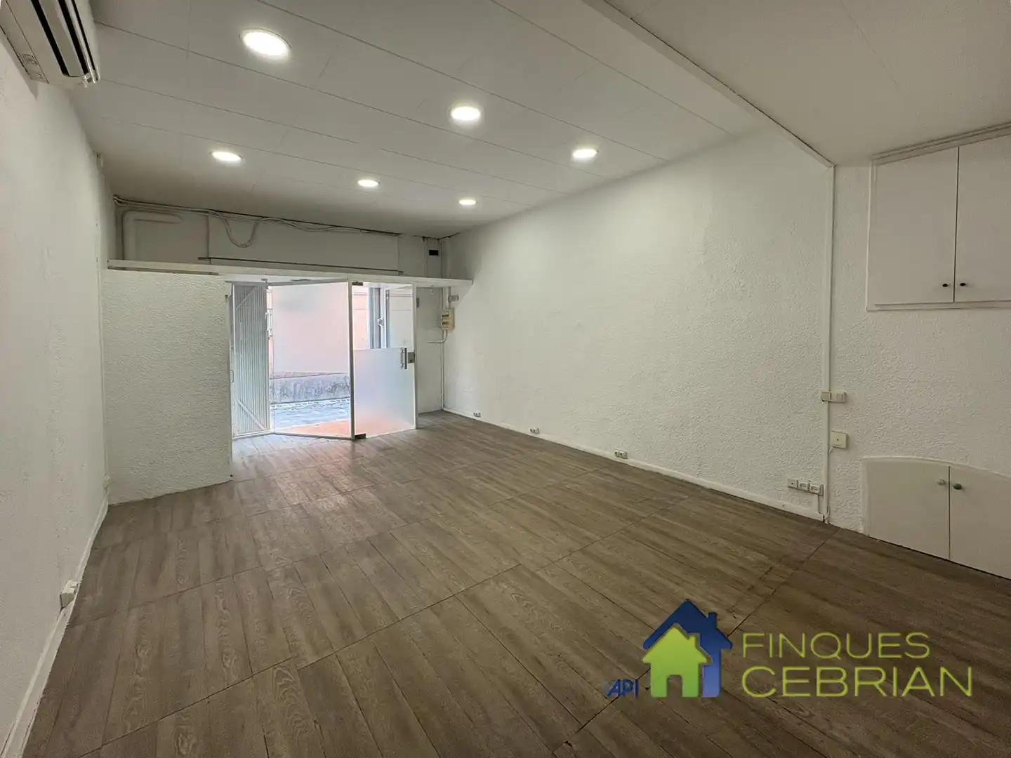 Locale commerciale in affitto a Doctor Corbera 24, imagen 5