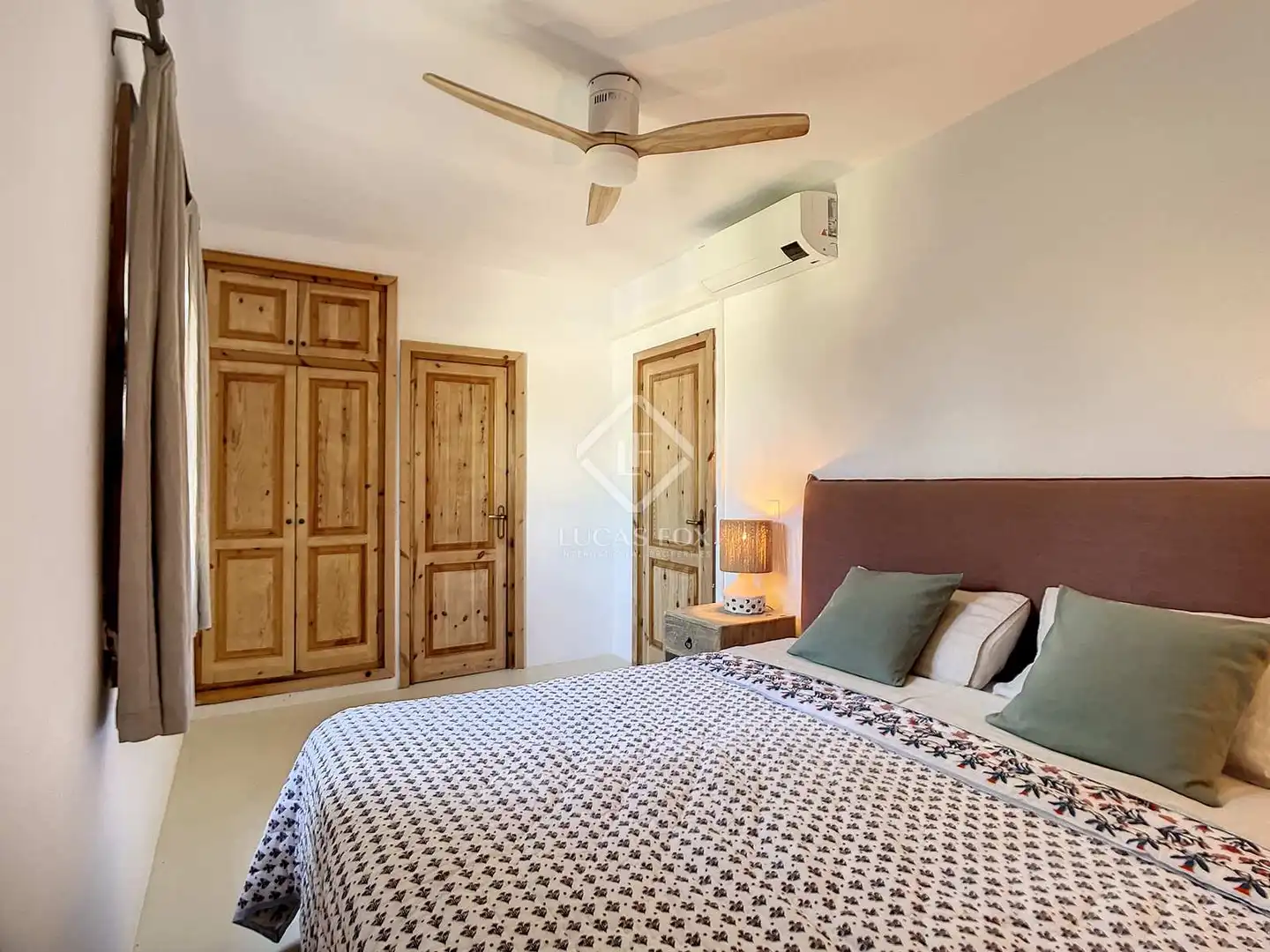Schlafzimmer von Haus oder Chalet zur Miete in Alaior mit Klimaanlage, Heizung und Privatgarten