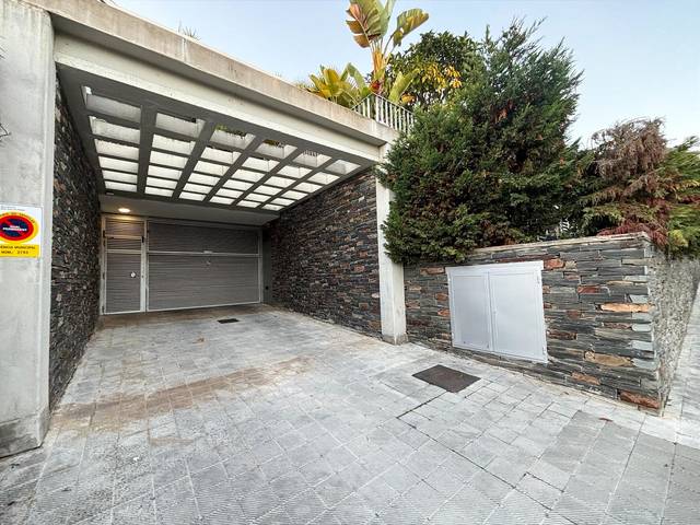 Garaje en Venta en Centre