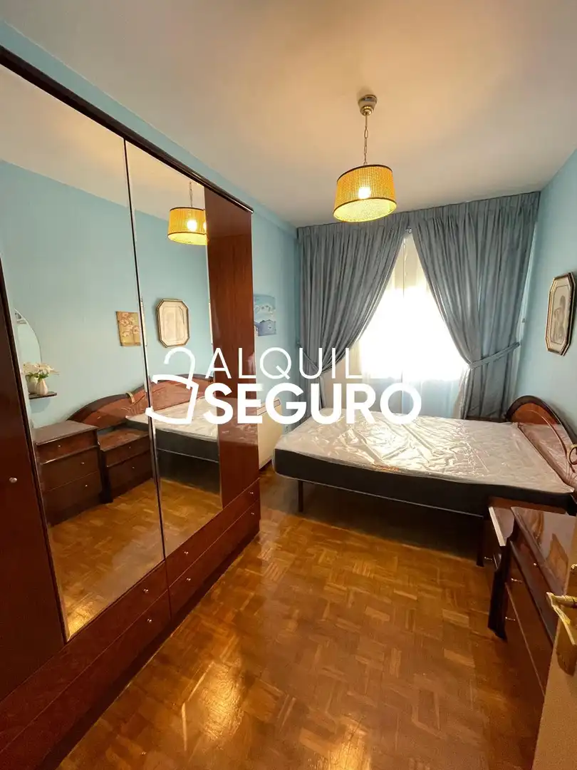 Bedroom of Flat for rent in Madrid  with Terrace and Furnished