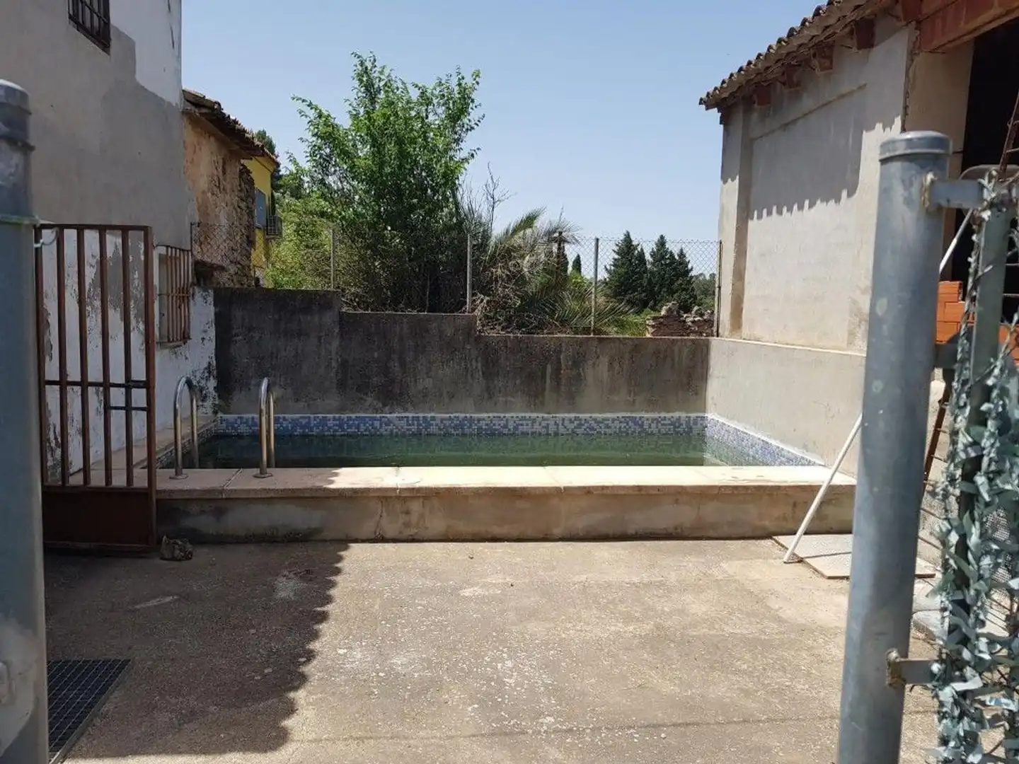 Swimming pool of Country homes for sale in Quatretonda  with Swimming Pool