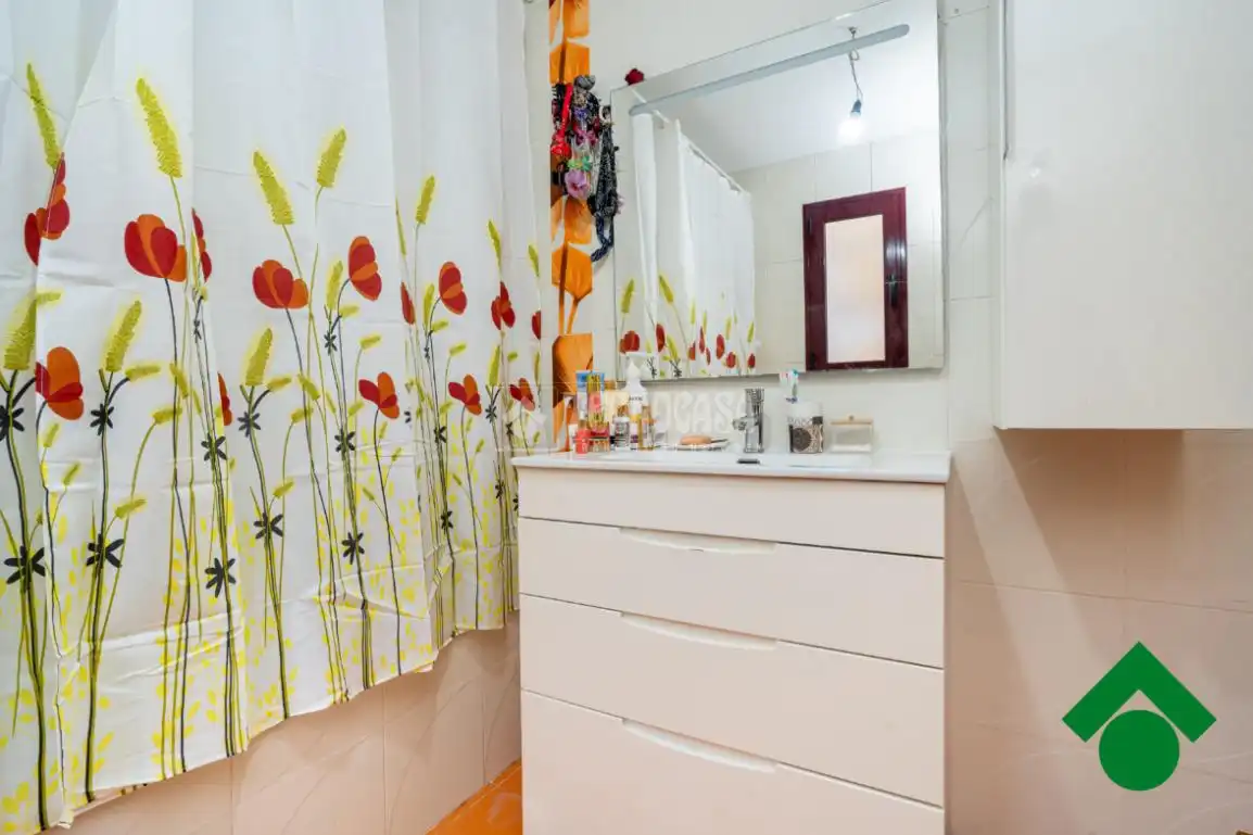 Bathroom of Detached homes for sale in Atarfe  with Air Conditioner and Terrace