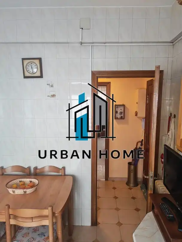 Außenansicht von Wohnung zum Verkauf in León Capital  mit Heizung und Terrasse