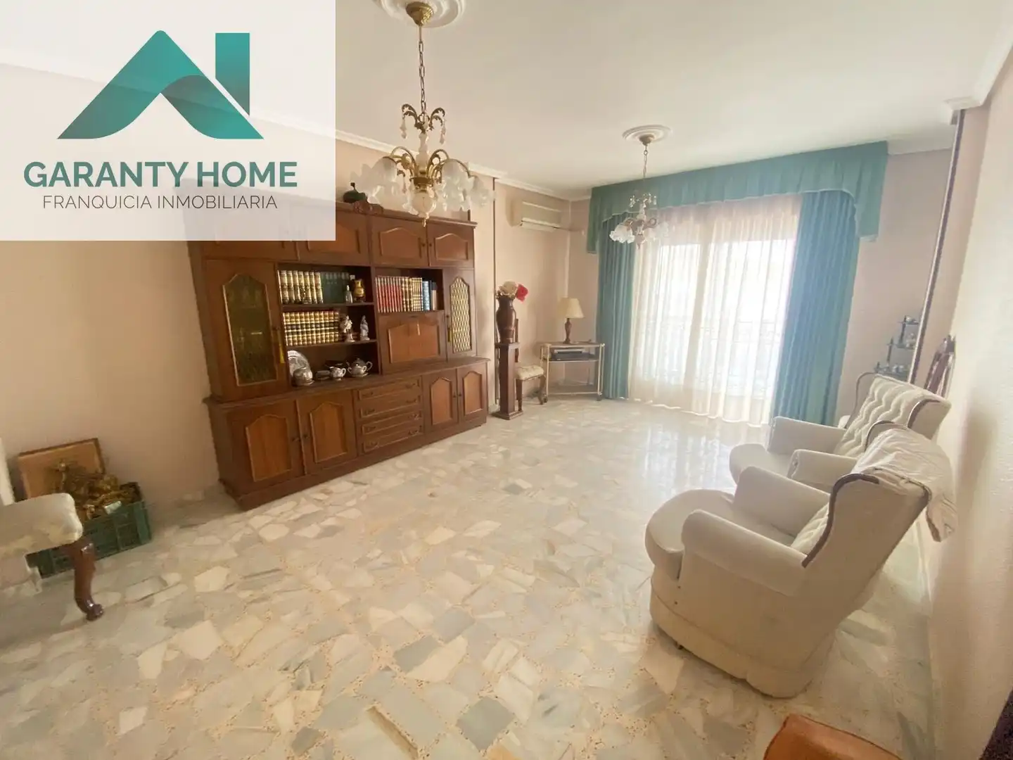 Sala de estar de Piso en venta en Torredonjimeno con Amueblado