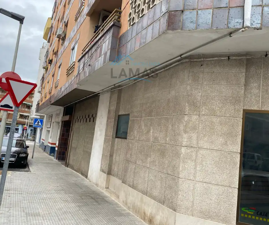 Local commercial à vendre à Avenida Constitución 15, imagen 2