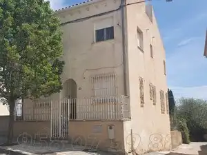 Vista exterior de Casa o xalet en venda en Baza amb Calefacció, Jardí privat i Terrassa