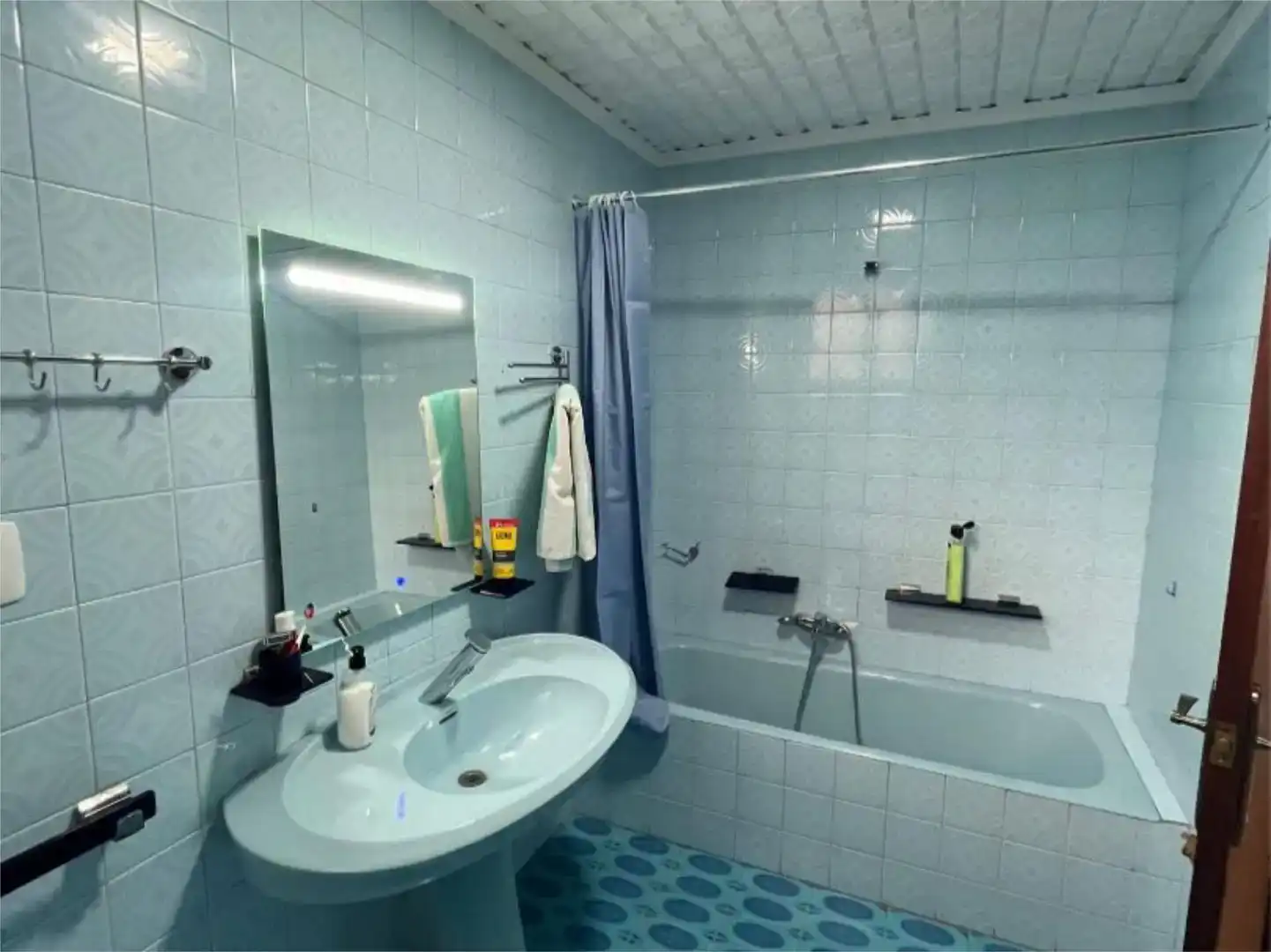 Bathroom of Flat for rent in Favara  with Balcony
