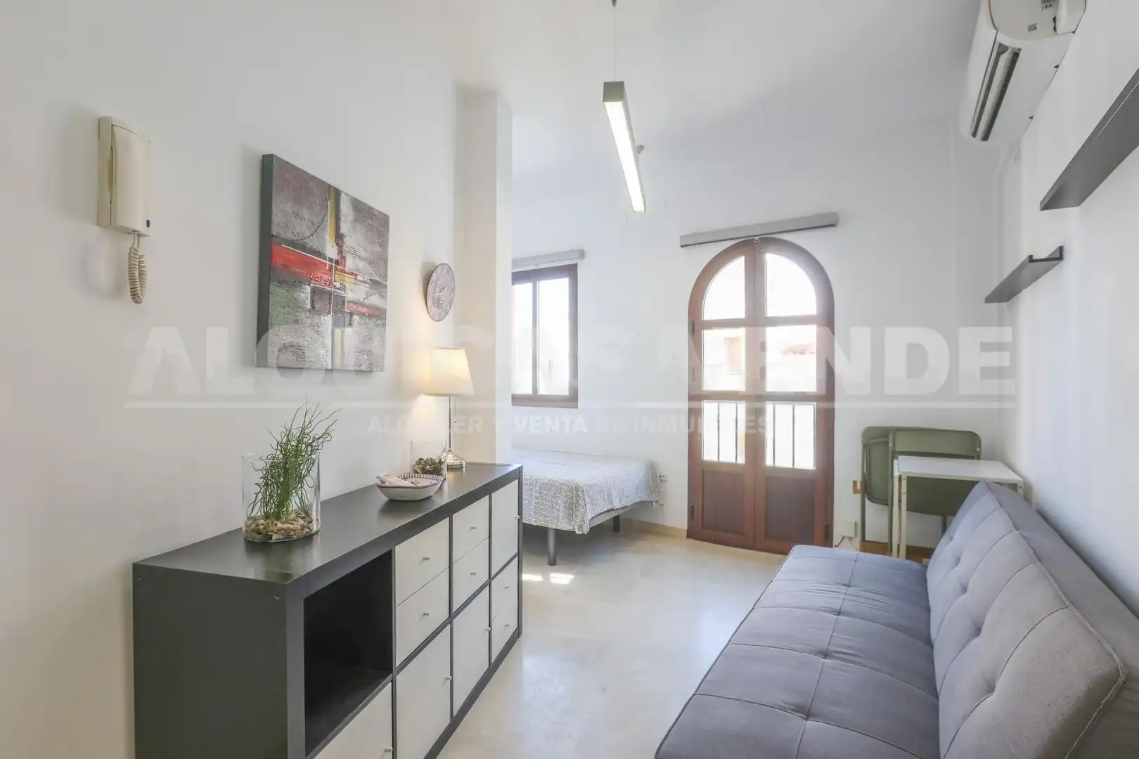 Sala de estar de Ático en venta en Sevilla con Aire acondicionado, Terraza y Amueblado