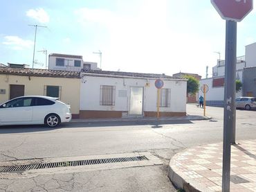 Terraced house for sale in Calle Olavide
