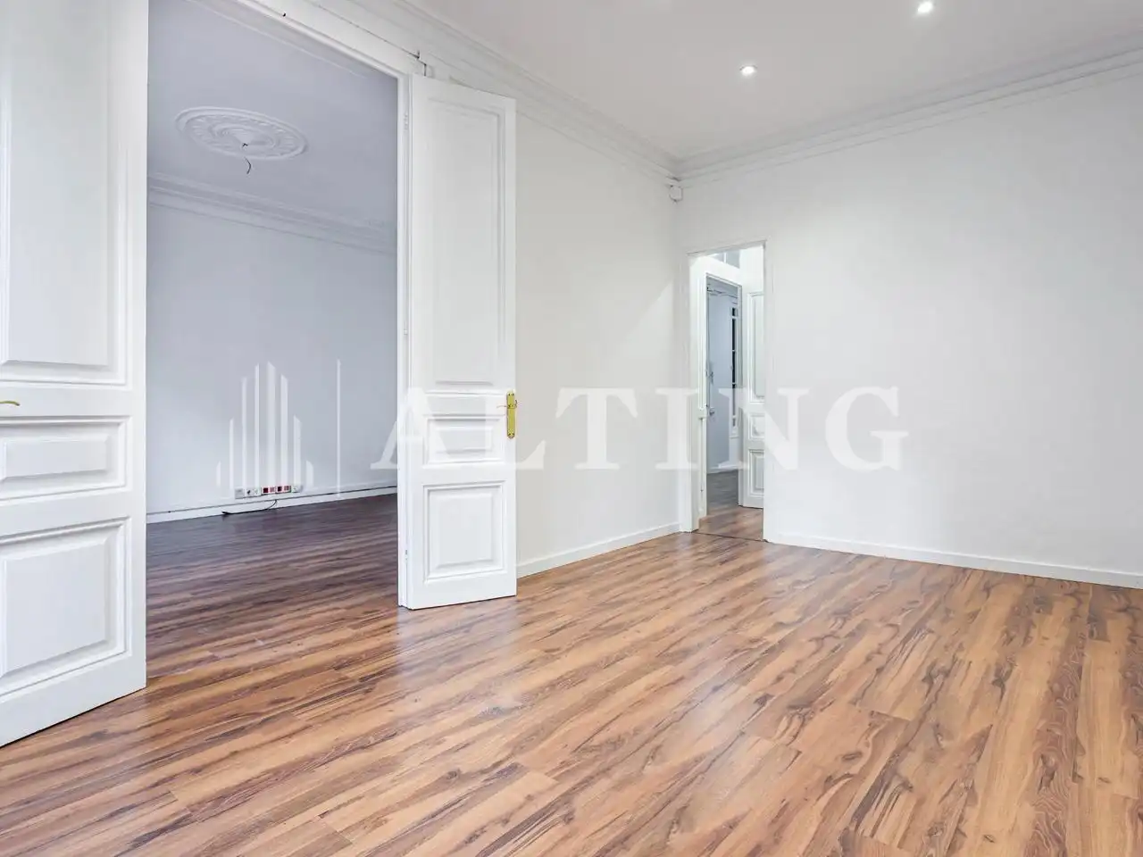 Habitación de Oficina de alquiler en Barcelona con Aire acondicionado y Calefacción