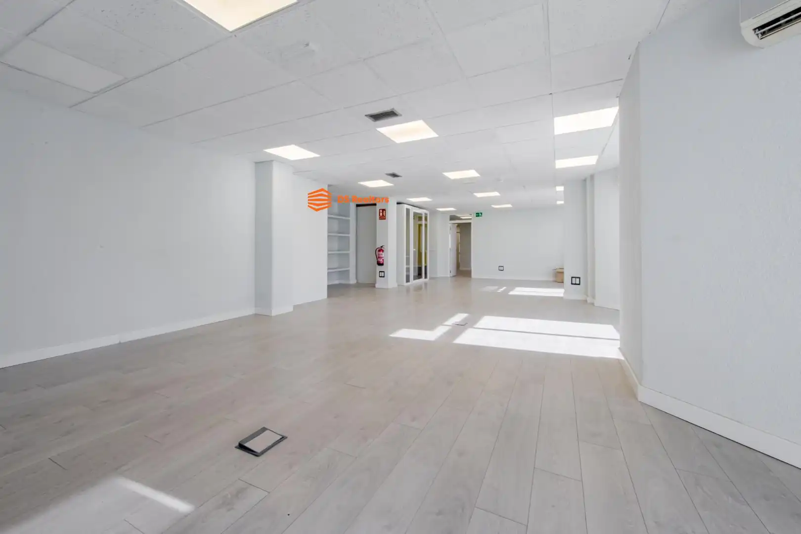 Flat for sale in Madrid  with Air Conditioner and Heating
