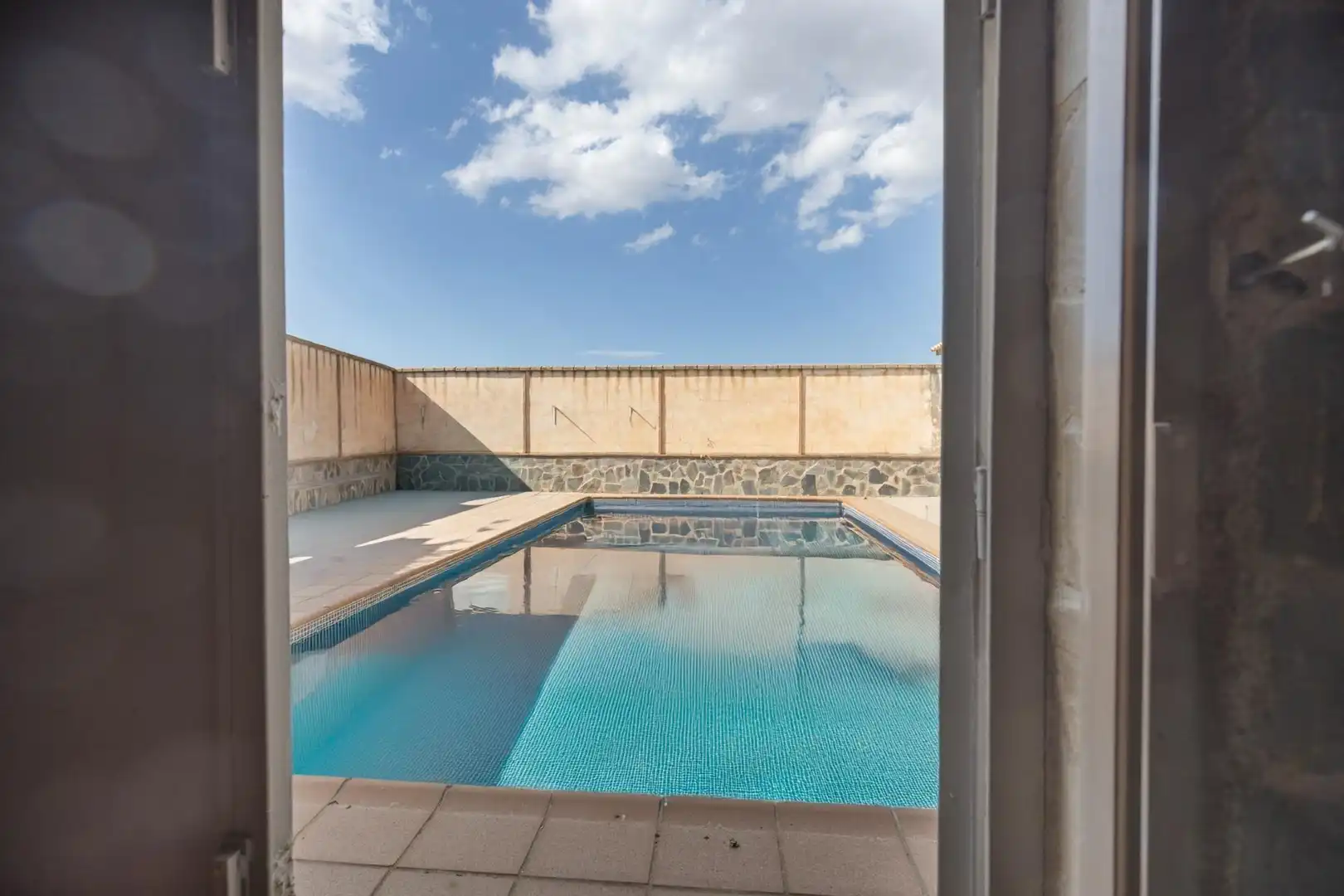 Country homes for sale in Polideportivo