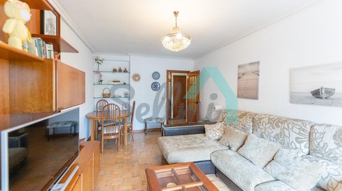 Photo 3 of Flat for rent in Quin el Pescador, HUCA - La Cadellada, Oviedo