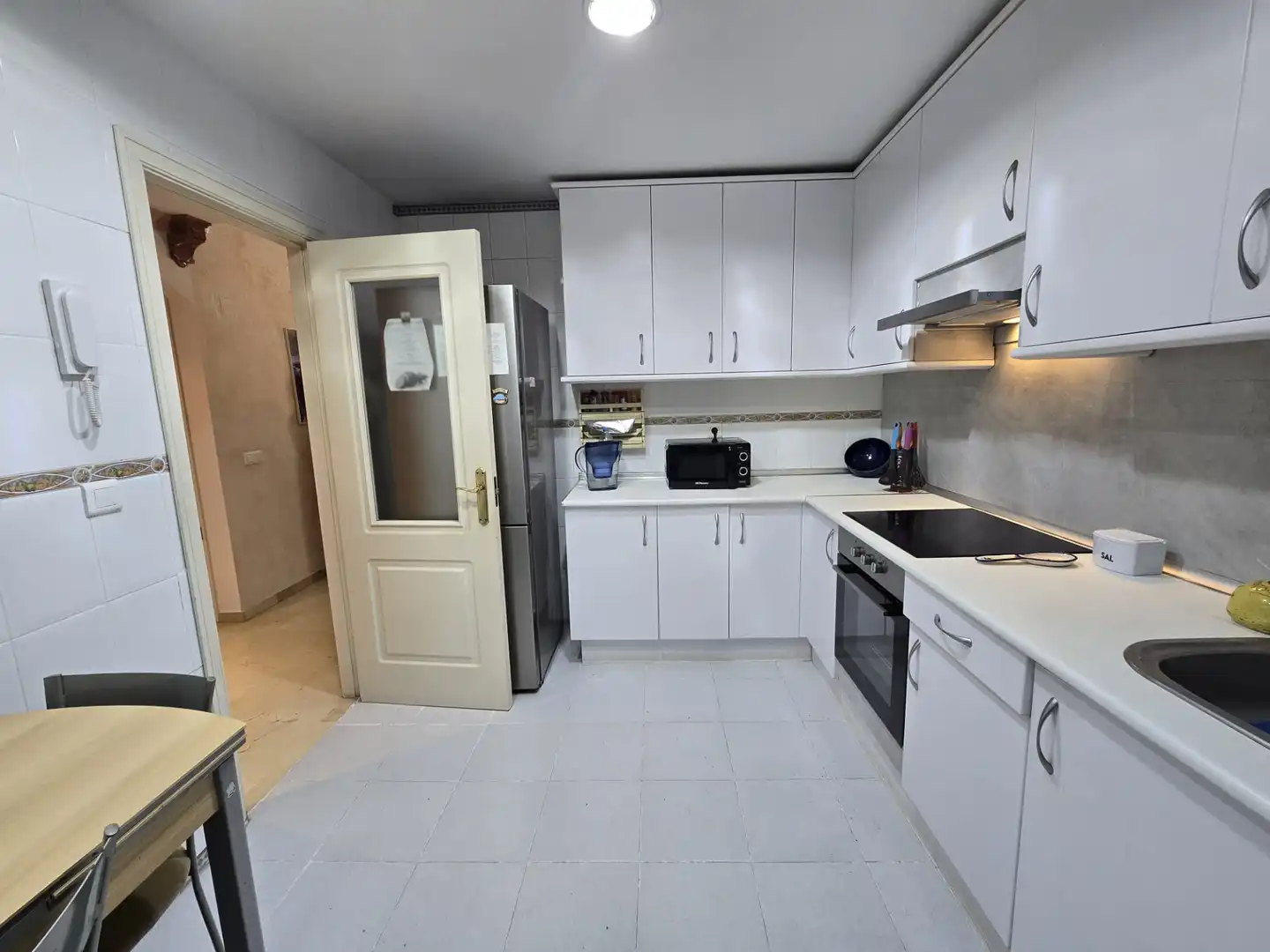 Cocina de Piso en venta en Marbella con Aire acondicionado, Terraza y Alarma