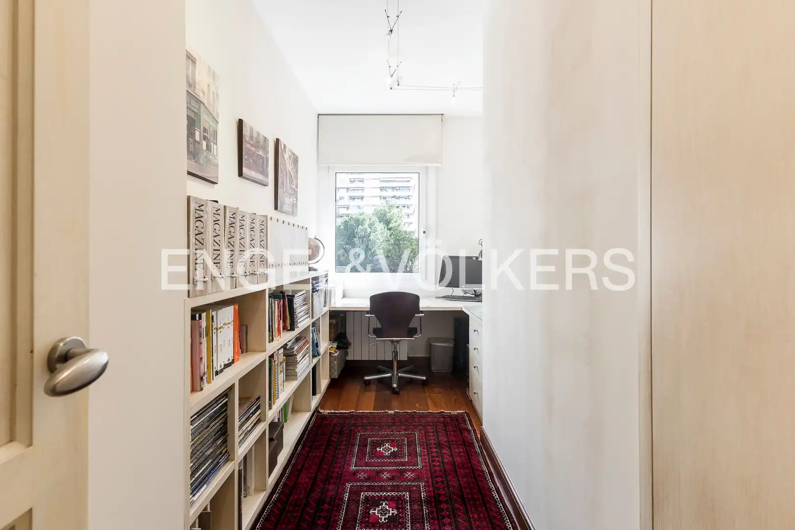 Flat for sale in Barcelona  with Air Conditioner, Heating and Furnished